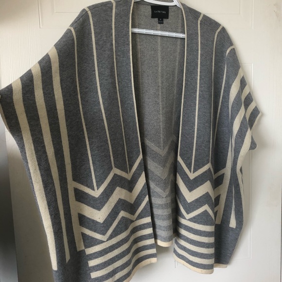 Vintage La fée Verte Knit Sweater Cape - Picture 7 of 12